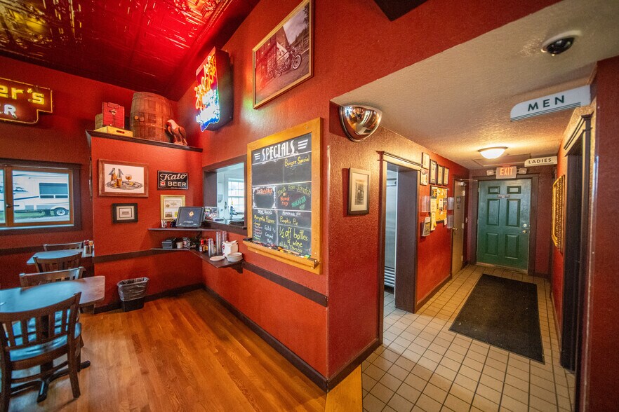 More Photos Of 70555 202nd Ave, Reads Landing Restaurant For Sale