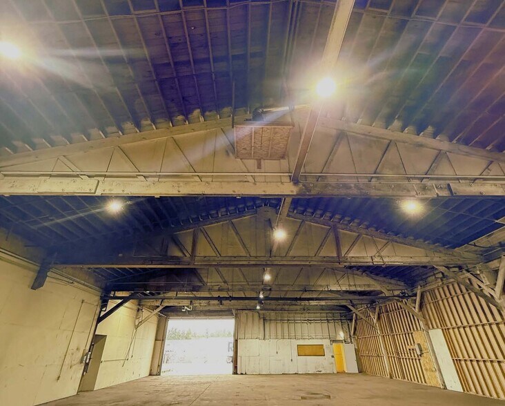 More Photos Of 9493 Porter Rd SE, Aumsville Manufacturing For Lease