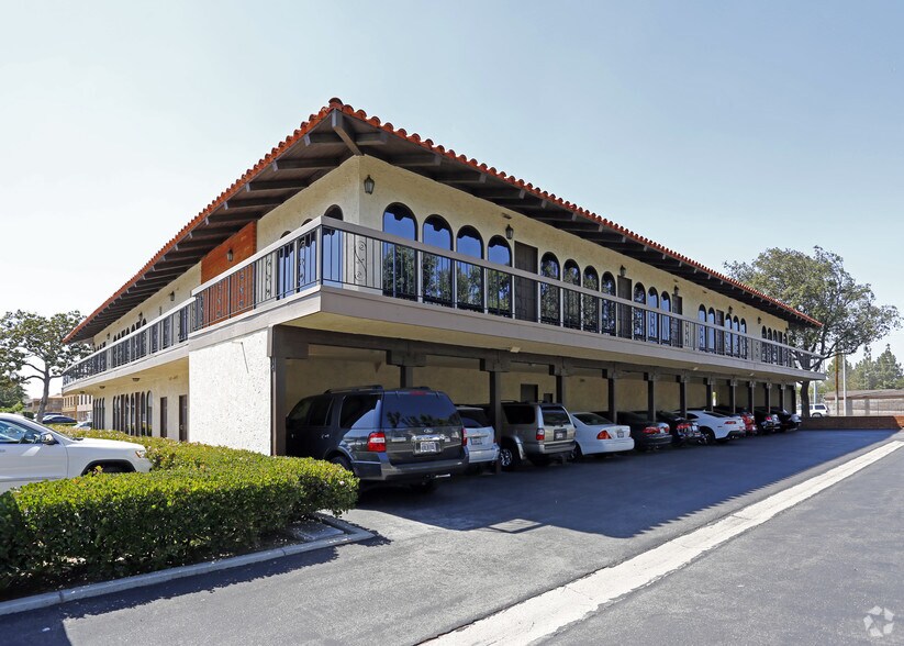 More Photos Of 17772 Irvine Blvd, Tustin Office For Lease