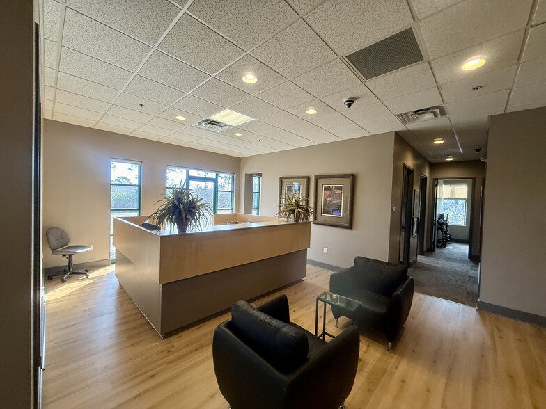 More Photos Of 960194 Gateway Blvd, Fernandina Beach Office For Lease