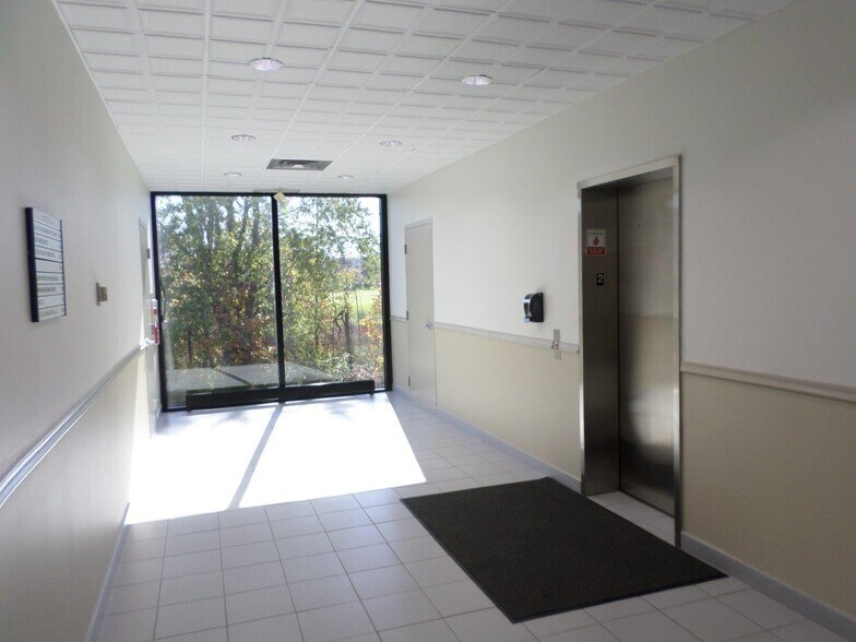 More Photos Of 200 Abington Executive Park, Clarks Summit Office For Lease
