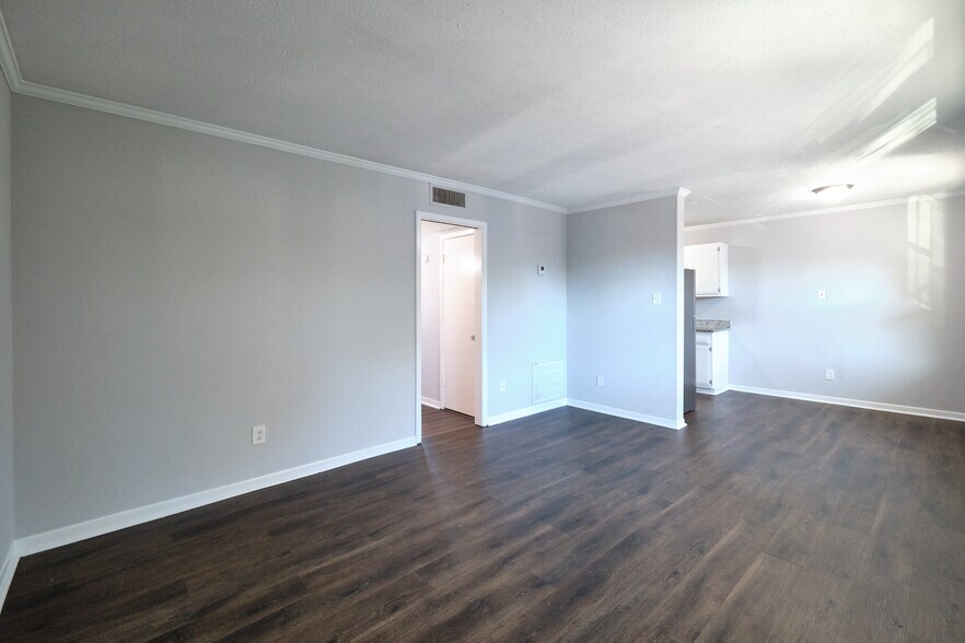 More Photos Of 609 E Inskip Dr, Knoxville Apartments For Sale