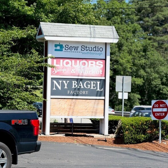 More Photos Of 205 Turnpike Rd, Southborough Storefront Retail Office For Lease