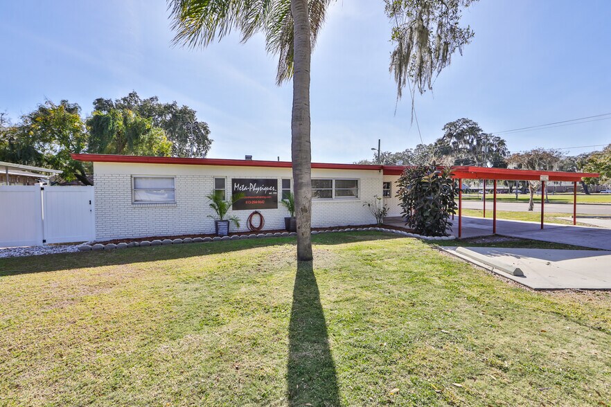 More Photos Of 101 Emily Ln, Brandon Office Residential For Lease