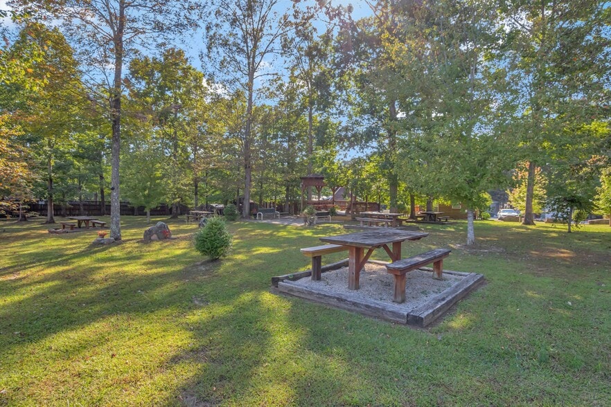 More Photos Of 11845 US 41 St, Monteagle Trailer Camper Park For Sale