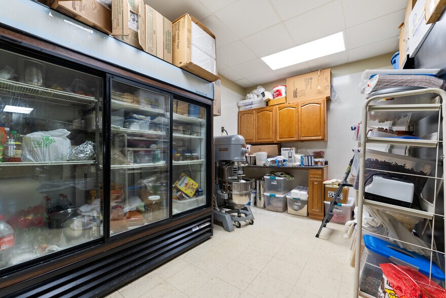 More Photos Of 605 Silver St, Agawam Storefront Retail Office For Sale