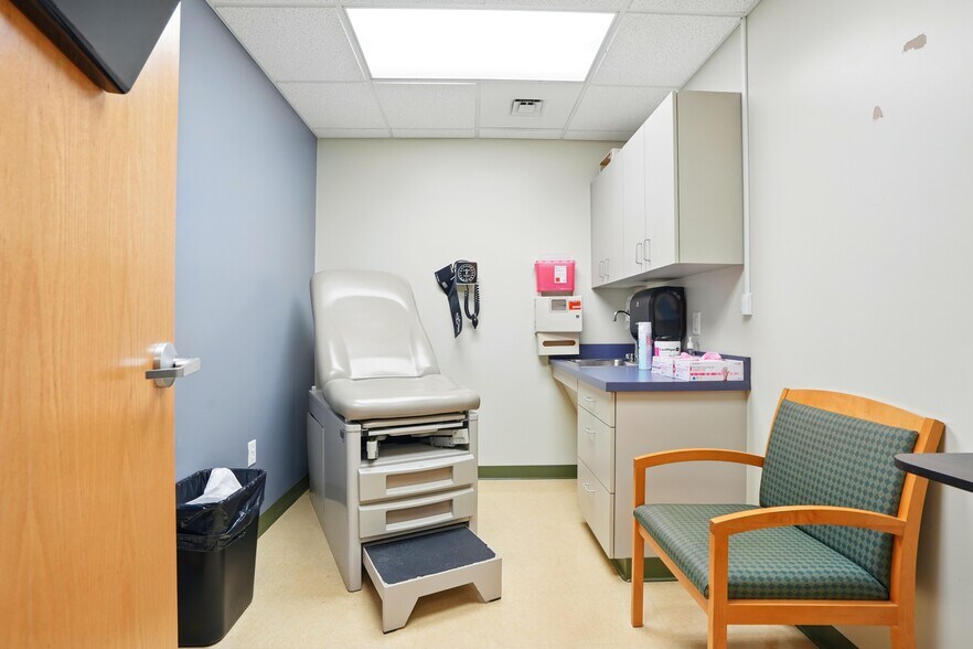More Photos Of 91 Washington St, Taunton Medical For Lease