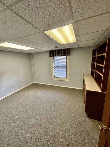 More Photos Of 4920 Reed Rd, Columbus Loft Creative Space For Lease
