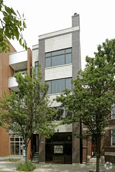 More Photos Of 3923 N Ashland Ave, Chicago Office For Sale