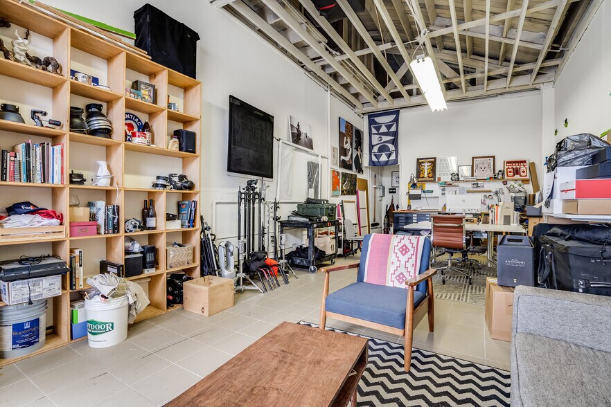 More Photos Of 5428 San Pablo Ave, Oakland Warehouse For Sale