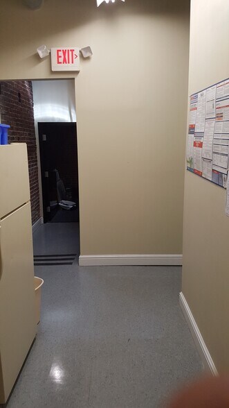 More Photos Of 5245 Germantown Ave, Philadelphia Office For Lease