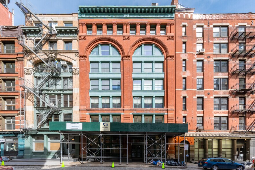 More Photos Of 152 Franklin St, New York Apartments For Lease