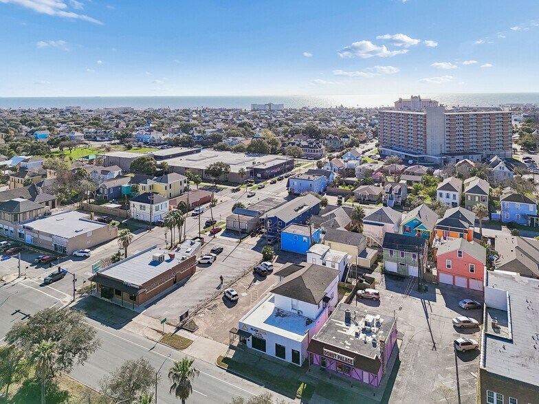 More Photos Of 2115 Broadway St, Galveston Apartments For Sale