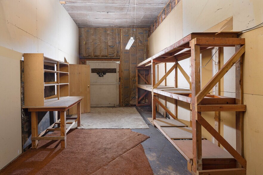 More Photos Of 819 S Higgins Ave, Missoula Freestanding For Sale