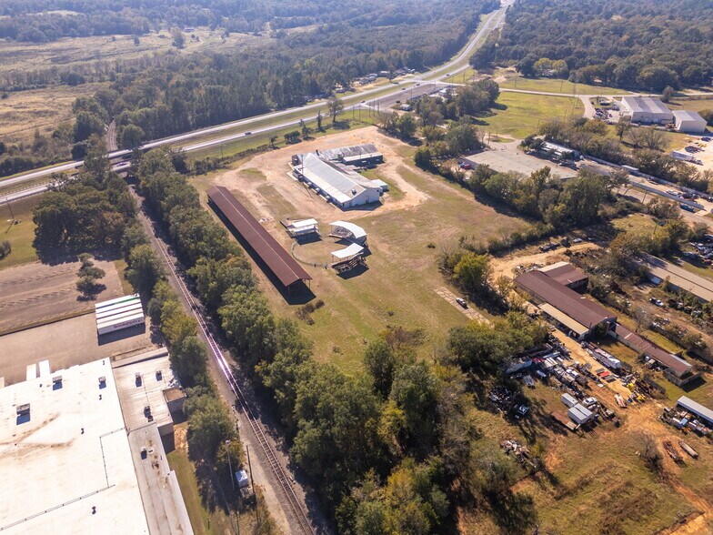 More Photos Of 13087 Hwy 271 N, Tyler Sports And Entertainment For Lease