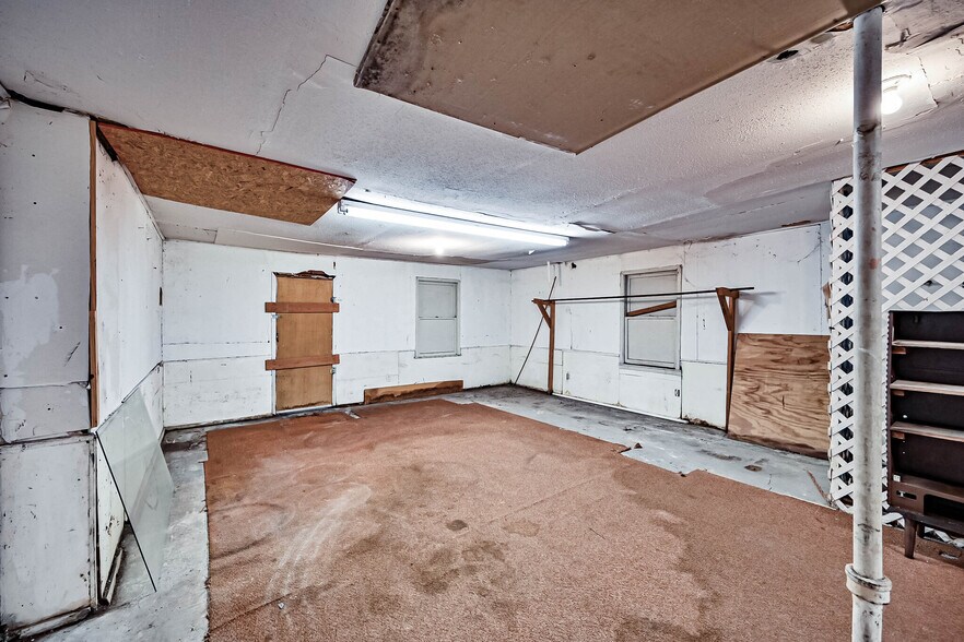 More Photos Of 600 W 13th Ave, Corsicana Flex For Sale