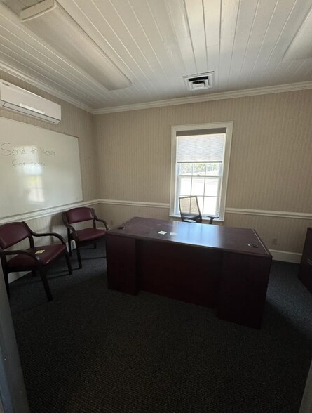 More Photos Of 9112 Virginia Ave, Bassett Office For Sale