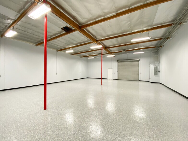 More Photos Of 3190 Airport Loop Dr, Costa Mesa Research And Development For Lease