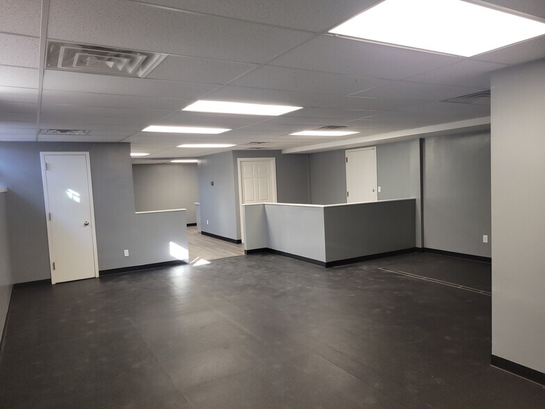 More Photos Of 160 Commack Rd, Commack Medical For Lease