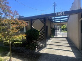 More Photos Of 1601 McHenry Village Way, Modesto Medical For Sale