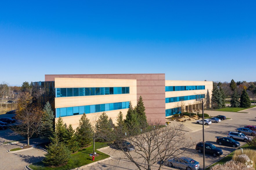 More Photos Of 600 N Buffalo Grove Rd, Buffalo Grove Office For Lease