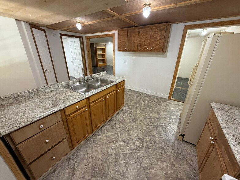 More Photos Of 416 GA-9 S, Dawsonville Specialty For Sale