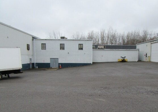 More Photos Of 6800 W Henrietta Rd, Rush Warehouse For Lease