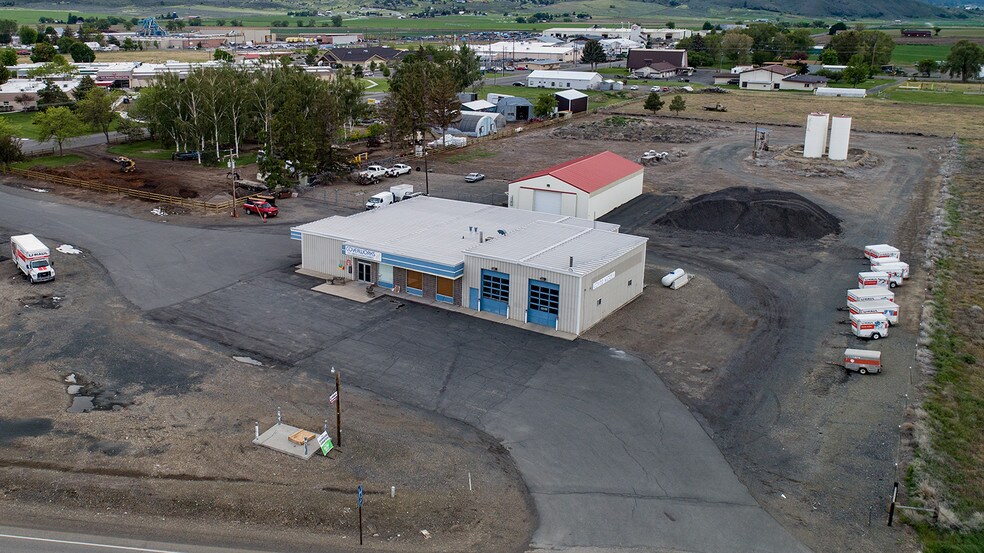 More Photos Of 41198 Old Hwy 30, Baker City Freestanding For Lease