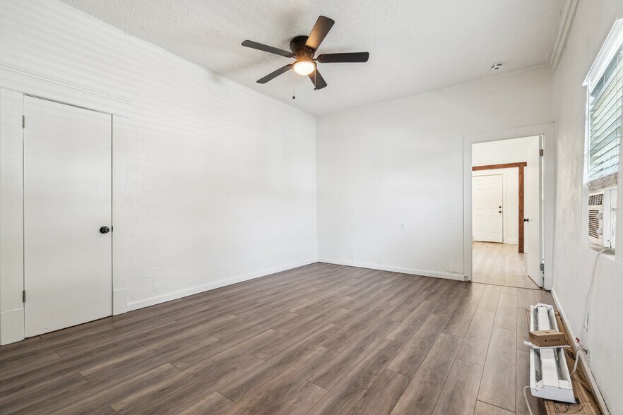 More Photos Of 2123 W Park Pl, Oklahoma City Specialty For Sale