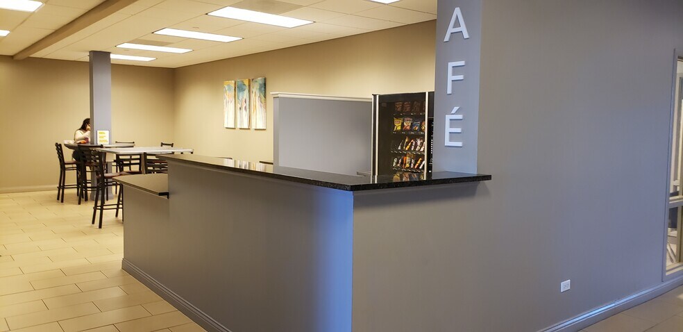 More Photos Of 7456 S State Rd, Bedford Park Medical For Lease