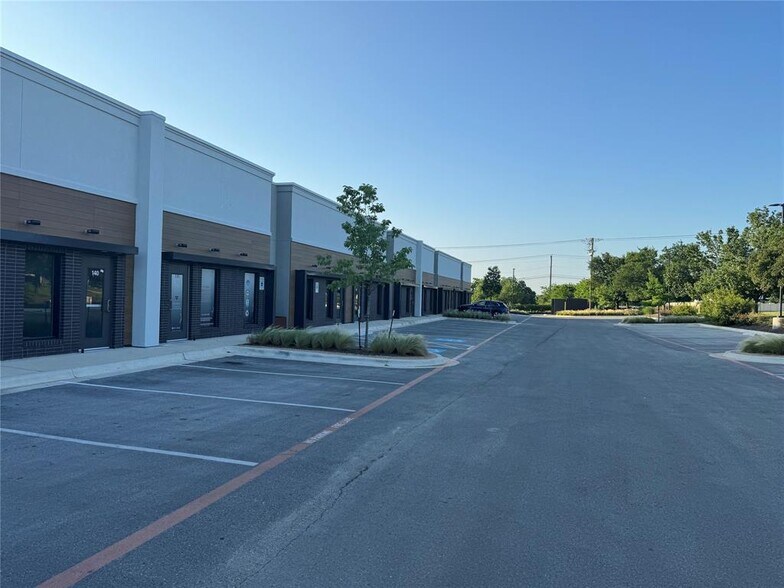 More Photos Of 2261 Gattis School Rd, Round Rock Medical For Lease