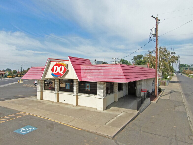 More Photos Of 401 W 1st Ave, Toppenish Freestanding For Sale