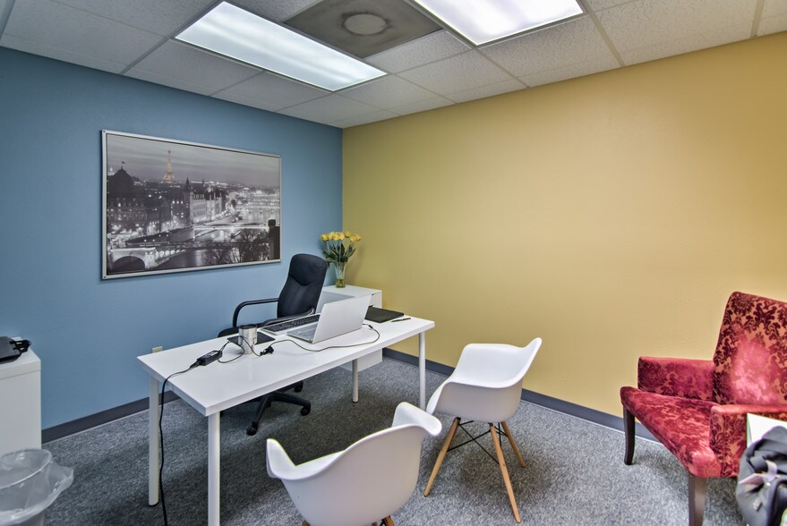 More Photos Of 12360 66th St N, Largo Office For Lease