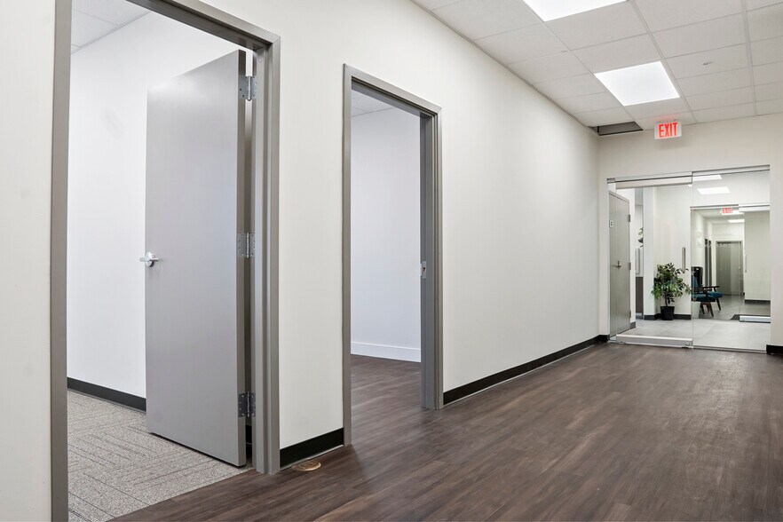 More Photos Of 123 S Lynnhaven Rd, Virginia Beach Office For Lease