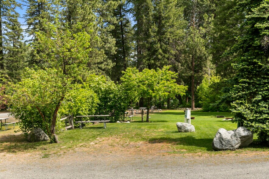 More Photos Of 3300 US Highway 97, Peshastin Specialty For Sale