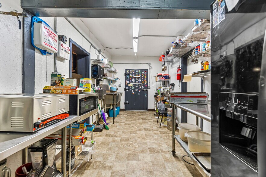 More Photos Of 130 E Goodnight Ave, Aransas Pass Restaurant For Sale