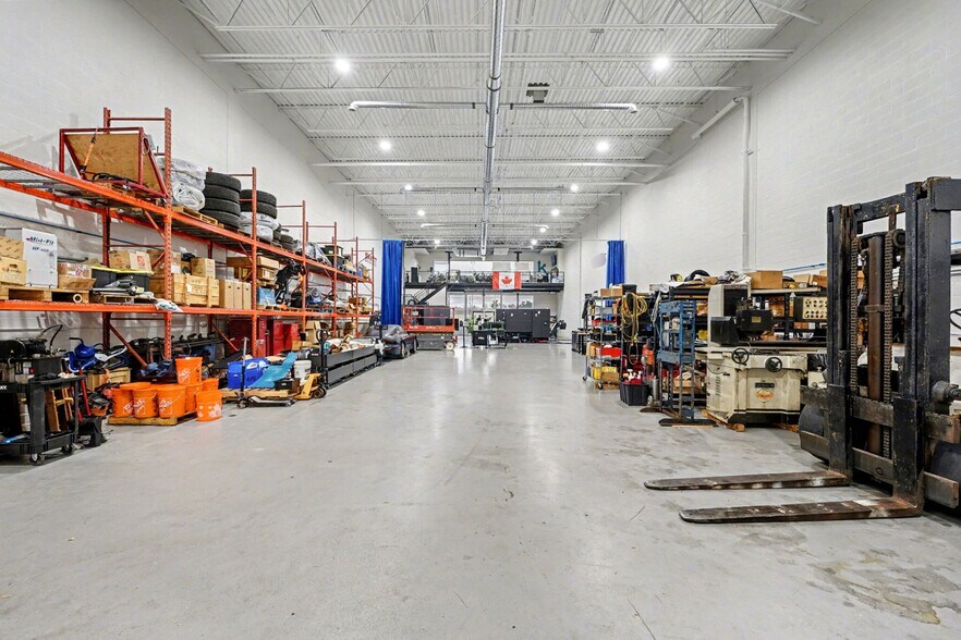 More Photos Of 20 Lightbeam Ter, Brampton Warehouse For Sale