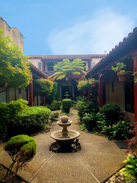 More Photos Of 655 Castro St, Mountain View Office For Lease