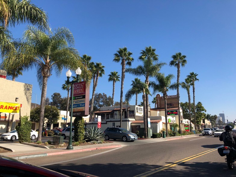 More Photos Of 601-631 E San Ysidro Blvd, San Ysidro Unknown For Lease