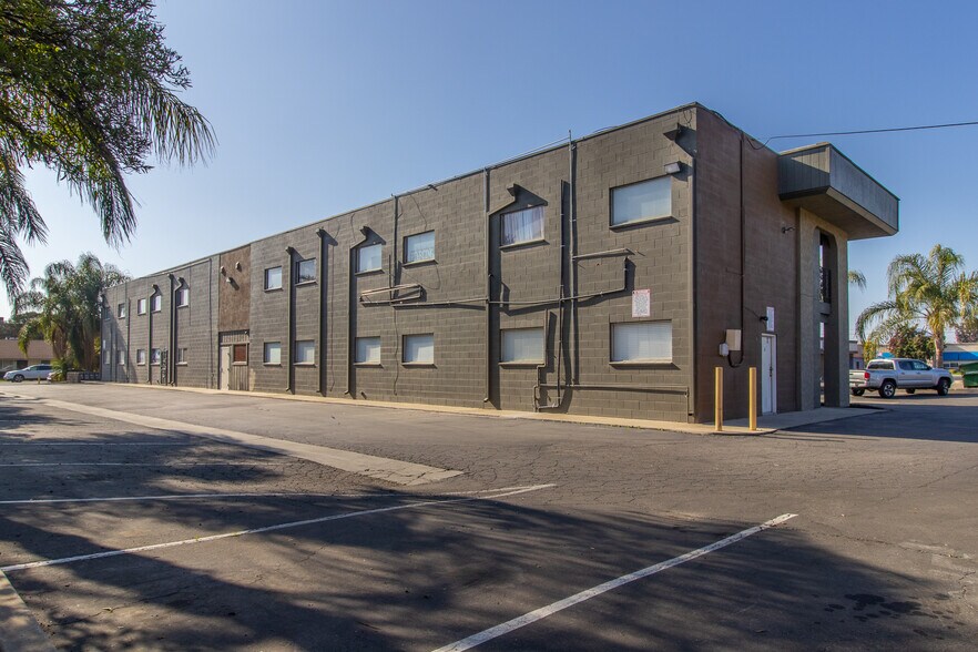 More Photos Of 1920 W Princeton Ave, Visalia Office For Sale