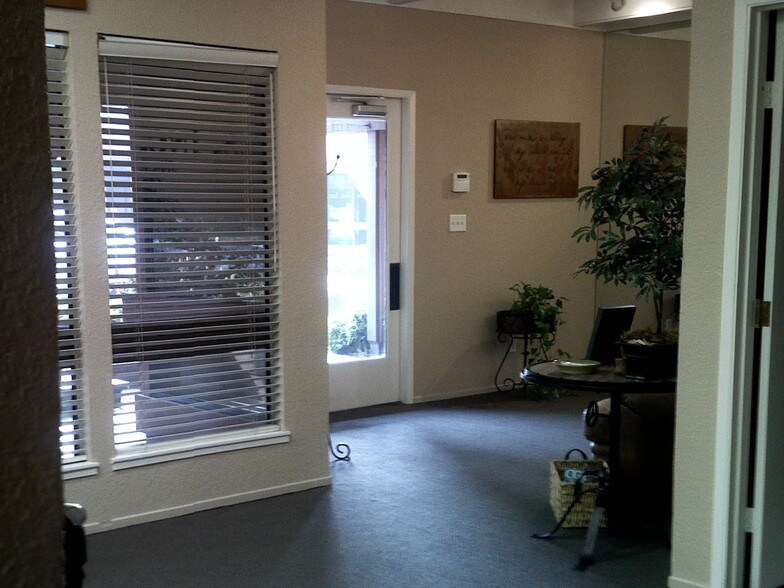 More Photos Of 2909 Coffee Rd, Modesto Medical For Sale