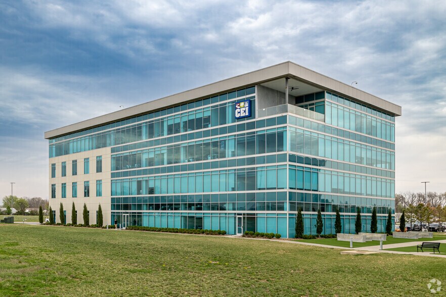 Primary Photo Of 2600 NE 11th St, Bentonville Office For Lease