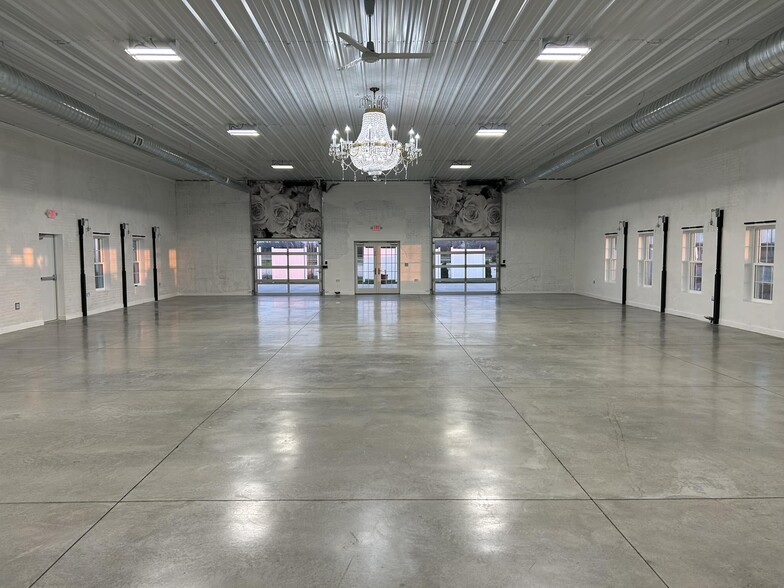 More Photos Of 3548 W County Road 500 N, Frankfort Warehouse For Sale