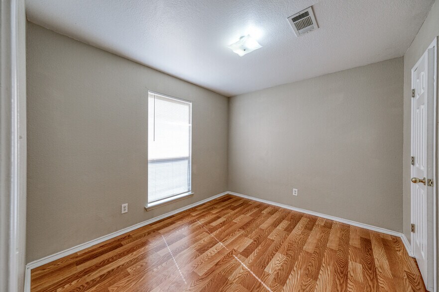 More Photos Of 771 Olive Branch Rd, Brock Apartments For Sale