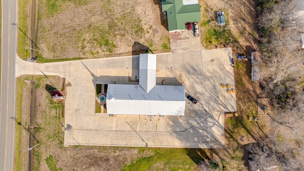 More Photos Of 40 Crothers Dr, Tallulah Specialty For Sale