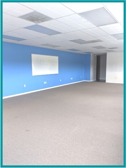 More Photos Of 5600 Kentshire Dr, Dayton Loft Creative Space For Sale