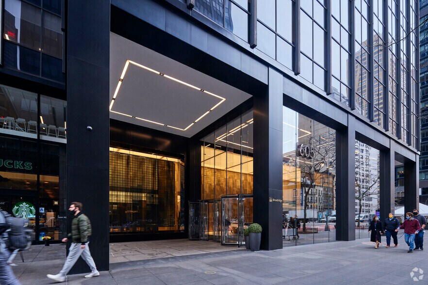 More Photos Of 605 Third Ave, New York Office For Lease