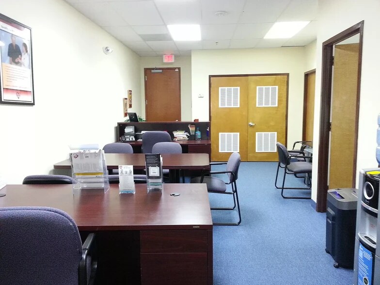 More Photos Of 8860 Columbia 100 Pkwy, Columbia Medical For Lease