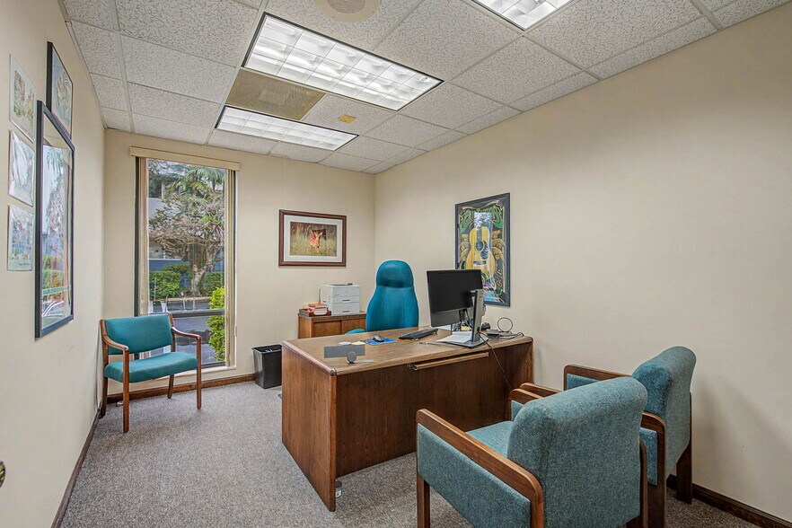 More Photos Of 9440 SW 77th Ave, Miami Office For Sale