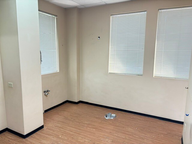 More Photos Of 20031-20035 W Lake Houston Pky, Kingwood Medical For Lease
